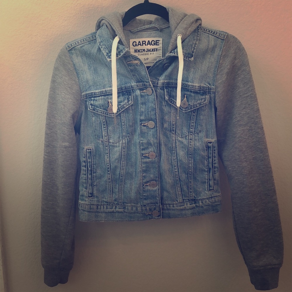 denim jacket with sweatshirt sleeves
